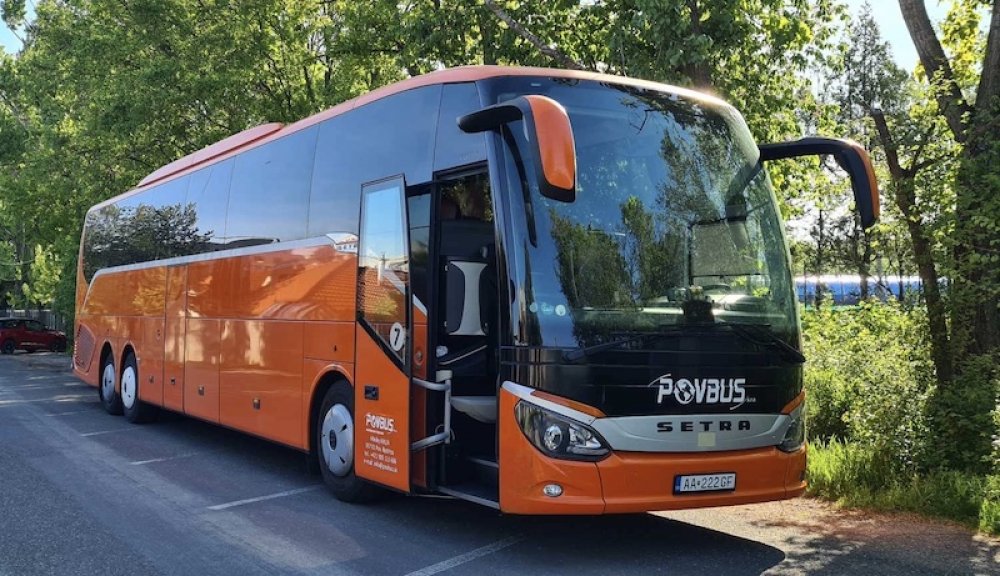 Nový autobus Setra S517 HD s kapacitou 57+1+1 miest prichádza do našej flotily